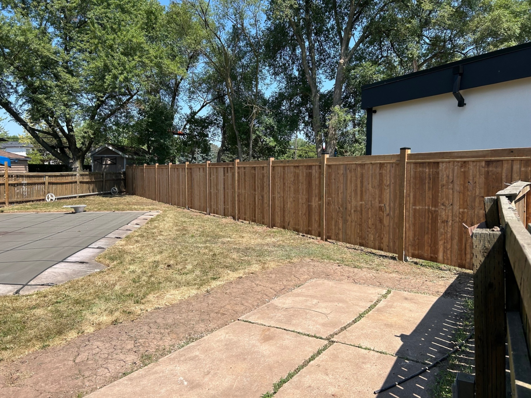 Toronto – Poolside Backyard Wood Fence