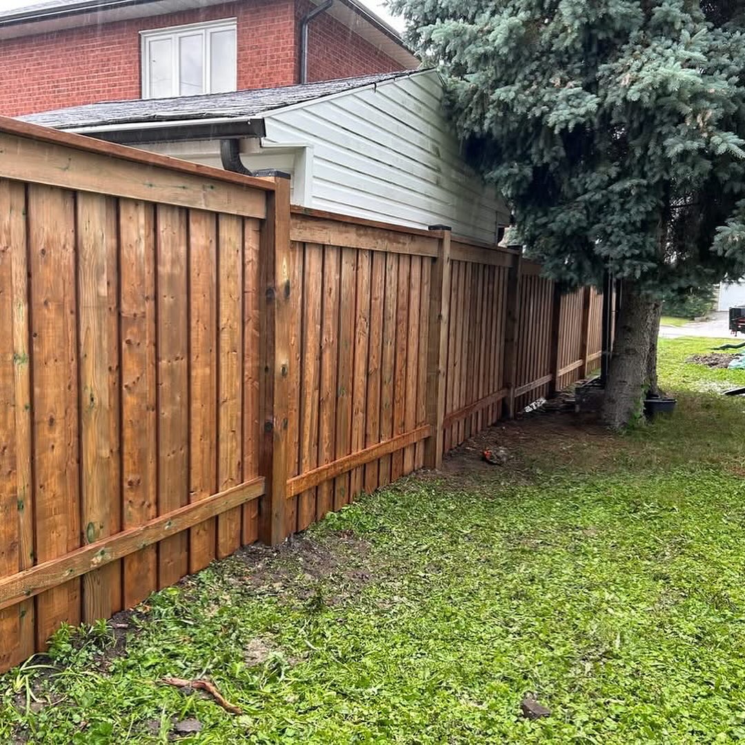 Backyard fence Toronto